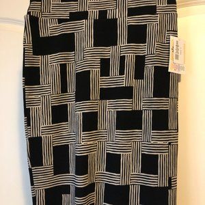 LuLaRoe Cassie Pencil Skirt Size Small NWT